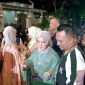 Suasana Gebyar Fastabiqul Khairat BIP Foundation di Kampung Arab, Desa Pangarangan, dipadati ribuan masyarakat yang mengikuti santunan, pembagian sembako, pengundian tiga paket umrah, dan berbagai hadiah dalam rangka resepsi keluarga serta ulang tahun istri Founder BIP Foundation, H. Ali Zainal Abidin.