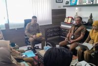 Kepala Disporapar Kabupaten Probolinggo Heri Mulyadi memimpin rakor evaluasi kinerja semester 1.