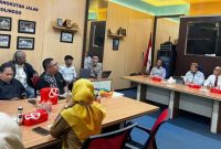 Sekretaris Dishub Kabupaten Probolinggo Taufiq memimpin rakor persiapan penunjukan penyedia barang/jasa untuk pekerjaan konsultansi perencanaan pengadaan dan pemasangan PJU Tahun Anggaran 2026.