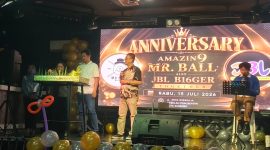 Anniversary ke-9 MR Ball dan ke-16 JBL di Sumenep, Rabu (15/7/2026) malam. Perayaan berlangsung penuh rasa syukur bersama supplier, mitra usaha, insan media, tokoh masyarakat, dan warga sekitar.