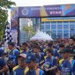 Ratusan pelari memadati lintasan Unitomo Friendship Run 2026 dalam rangka Dies Natalis ke-45 Universitas Dr. Soetomo di Surabaya, Minggu (26/7/2026). Mengusung tema 