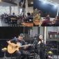 Live musik akustik menjadi daya tarik Arinna Cafe & Resto yang membuat suasana malam semakin hidup, hangat, dan penuh kebersamaan.