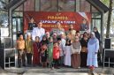 Kapolresta Tuban, Kombes Pol. Jazuli Dani Irawan, saat santuni puluhan anak yatim dalam kegiatan PIRAMIDA (Ngopi Bersama Media) di Cafe D'Cemara, Pantai Cemara, Kecamatan Jenu, Tuban, Jumat (24/7/2026). Aksi sosial tersebut menjadi wujud kepedulian Polresta Tuban sekaligus mempererat sinergi bersama insan pers