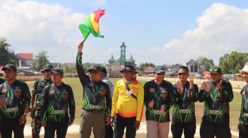 HUT ke-60 Korem 084/Bhaskara Jaya, Kerapan Sapi Satukan TNI dan Masyarakat dalam Merawat Budaya Madura