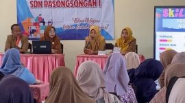 Suasana rapat sosialisasi SDN Pasongsongan 1 yang dihadiri seluruh wali murid sebagai bentuk penguatan sinergi antara sekolah dan orang tua dalam mendukung peningkatan mutu pendidikan