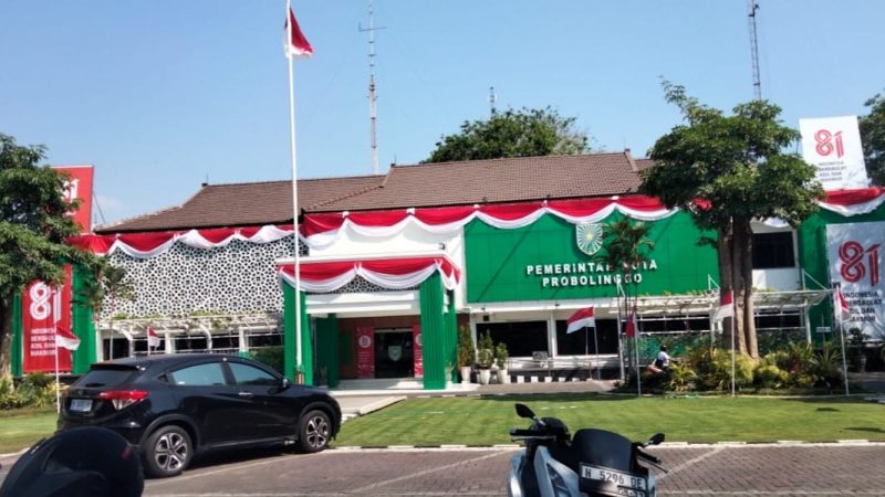Dinas PUPR Kota Probolinggo disorot terkait upaya peningkatan PAD melalui surat yang dinilai salah sasaran.