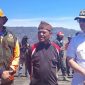 Foto:Wakil Gubernur Jatim Emil Dardak bersama Kepala Pelaksana BPBD Kabupaten Probolinggo Oemar Sjarief dan tokoh adat Tengger Supoyo.