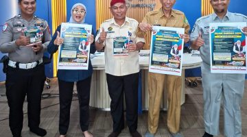 Satlantas Polresta Sumenep dan Bapenda Sumenep membuka ruang informasi publik melalui dialog interaktif pembebasan pajak 2026 di RRI Sumenep.
