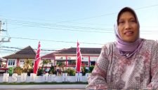 Keterangan Foto:
Direktur RSUD dr. H. Moh. Anwar Sumenep, dr. Hj. Erliyati, M.Kes., berkomitmen terus memperkuat pelayanan kesehatan yang ramah, cepat, profesional, humanis, serta meningkatkan kenyamanan pasien dan keluarga.