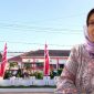 Keterangan Foto:
Direktur RSUD dr. H. Moh. Anwar Sumenep, dr. Hj. Erliyati, M.Kes., berkomitmen terus memperkuat pelayanan kesehatan yang ramah, cepat, profesional, humanis, serta meningkatkan kenyamanan pasien dan keluarga.