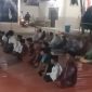 Keterangan Foto:
Kegiatan Persari SDN Pasongsongan 1 yang dirangkai dengan peringatan Maulid Nabi Muhammad SAW, diisi pembiasaan ibadah berjamaah dari Dzuhur hingga Subuh untuk memperkuat kedisiplinan dan pembentukan karakter siswa.
