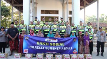 Kapolresta Sumenep Datang Bukan Membawa Tilang, Tapi Sembako untuk Warga yang Membutuhkan