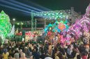 Ket foto: Ribuan warga memadati Lapangan GOR A. Yani Sumenep saat pembukaan Madura Night Vaganza 2026, Rabu malam (26/8/2026).