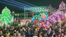 Ket foto: Ribuan warga memadati Lapangan GOR A. Yani Sumenep saat pembukaan Madura Night Vaganza 2026, Rabu malam (26/8/2026).