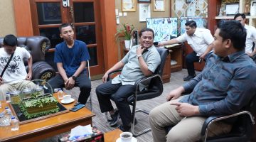 Delapan Delegasi Paskibraka Asal Bawean Diundang Ketua DPRD Gresik 