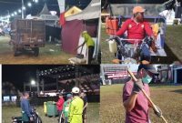 Ket foto: Petugas kebersihan DLH Sumenep bersiap menjalankan tugas menjaga kebersihan kawasan Pameran Pembangunan Madura Night Vaganza 2026 di GOR A. Yani Pangligur Sumenep.