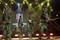 Ket Foto: Kabupaten Tuban menampilkan Tari Mustikaning Kenya dalam gelaran MCF 2026 di Sumenep, menjadi bagian dari semangat menjaga dan mengembangkan seni budaya.