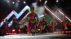 Penampilan seni budaya dalam rangkaian MCF #4 2026 di GOR A. Yani Pangligur, Sumenep, menjadi etalase keberagaman seni dan budaya daerah di Jawa Timur.