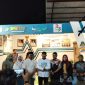 Ket Foto:
Bupati Sumenep Achmad Fauzi Wongsojudo saat mengunjungi stan DPMPTSP dalam rangkaian Pameran Pembangunan Madura Culture Festival (MCF) #4 2026, disambut jajaran DPMPTSP dan melihat berbagai program serta inovasi pelayanan yang ditampilkan.