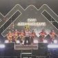 Ket Foto: Penampilan Tari Kerapan Sapeh dari Kabupaten Sampang saat tampil dalam gelaran Madura Culture Festival (MCF) 2026 di GOR A. Yani Pangligur, Sumenep.
