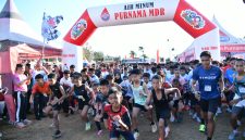Ket foto: Ribuan peserta mengikuti GO Sumenep Purnama Fun Run 2026 dalam rangkaian Madura Culture Festival (MCF) #4 di GOR A. Yani Pangligur, Sumenep, Minggu (30/8/2026).