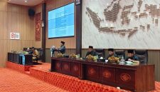 Rapat Paripurna DPRD Sumenep saat penyampaian Nota Keuangan Raperda Perubahan APBD Tahun Anggaran 2026 di Graha Paripurna DPRD Sumenep, Selasa (18/8/2026).
