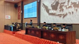 Rapat Paripurna DPRD Sumenep saat penyampaian Nota Keuangan Raperda Perubahan APBD Tahun Anggaran 2026 di Graha Paripurna DPRD Sumenep, Selasa (18/8/2026).