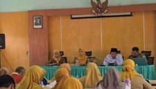 Ket Foto: Dinkes Probolinggo bersama lintas sektor membahas persiapan kesehatan haji sebagai upaya menjaga kebugaran dan kesehatan calon jemaah sejak dini.