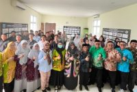 Foto: Camat Dringu Indah Rohani dalam kegiatan Binwin di aula Puskesmas Dringu.