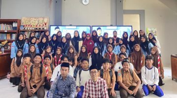 Gerakan Green Garden, KKN Posko 24 Ajak PP Al-Anwar Mulai Peduli Lingkungan dari Hal Kecil