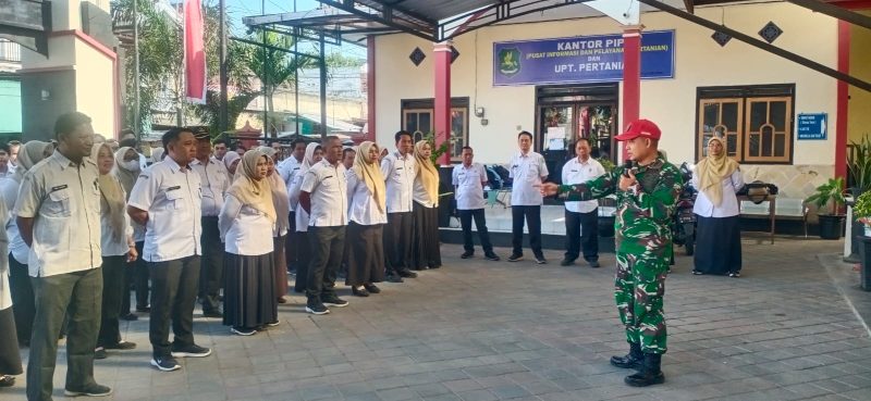 Ket foto: Kepala DKPP Sumenep Chainur Rasyid saat memperkuat sinergi bersama Kodim 0827/Sumenep dalam mendukung gerakan hidup sehat di Kabupaten Sumenep.