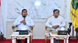 Ket foto: Bupati Sumenep Dr. H. Achmad Fauzi Wongsojudo saat menerima audiensi Tim KAMURA untuk membahas tindak lanjut pengusulan KEK Tembakau Madura. Pemkab Sumenep menyiapkan lahan sekitar 30 hektare di Patean sebagai bagian dari dukungan terhadap rencana pengembangan kawasan tersebut.