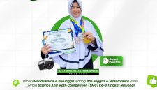 Ket foto: AZ-Syahra Nastiti Ramadhani, siswi kelas VIII SMP Integral Luqman Al-Hakim Sumenep, yang menorehkan sejumlah prestasi melalui berbagai kompetisi akademik tingkat nasional hingga internasional.