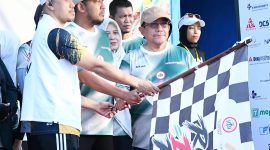 Ket Foto: Bupati Sumenep Dr. H. Achmad Fauzi Wongsojudo bersama Wakil Bupati KH. Imam Hasyim saat mengikuti RUN IDI RUN yang diikuti lebih dari 1.000 peserta di Stadion Ahmad Yani Sumenep, Minggu (27/9/2026).