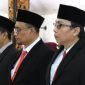 Foto: Ainul Yakin, (kanan) , Camat Masalembu Sumenep. 