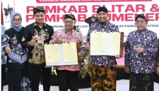 Ket Foto: Bupati Blitar Drs. H. Rijanto, MM bersama jajaran Pemkab Blitar saat memperkuat sinergi dengan Pemkab Sumenep dalam pengendalian inflasi dan menjaga stabilitas pangan strategis.