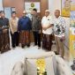 Ket foto: Haji Her meresmikan kantor cabang PT Insan Madani Wisata (Imawa) di Jembrana, Bali, sekaligus memberikan kejutan hadiah umrah kepada dua orang.