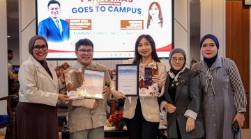 FIKOM Unitomo Surabaya Gandeng PERHUMAS, Mahasiswa Dibekali Strategi Hadapi Krisis Komunikasi