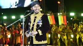 Ket foto: Bupati Sumenep Achmad Fauzi Wongsojudo menegaskan Festival Musik Tong-Tong bukan sekadar hiburan, melainkan identitas budaya Madura yang harus terus dilestarikan. Festival ini kembali masuk dalam kalender Karisma Event Nusantara (KEN) 2026, Sabtu malam (17/10/2026).
