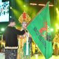 Ket foto: Bupati Sumenep Achmad Fauzi Wongsojudo dalam Prosesi Arya Wiraraja dan Festival Musik Tong-Tong KEN 2026 di depan Masjid Jamik Sumenep, Sabtu (17/10/2026).