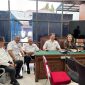 Ket foto: Sidang praperadilan Devi Taurisa di Pengadilan Negeri Jakarta Selatan, Jumat (23/10/2026), ditunda setelah surat pemanggilan terhadap pihak Kejaksaan selaku Termohon II belum dilaksanakan oleh juru sita. Hakim Eko Supriyanto menegaskan akan memberikan teguran atas kelalaian tersebut.