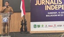 Ket foto: Bupati Sumenep Achmad Fauzi Wongsojudo mengimbau masyarakat agar tidak membakar daun kering, ranting, dan lahan secara sembarangan selama musim kemarau guna mencegah kebakaran.