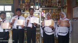 Ket foto: Lima siswa SMP Integral Luqman Al Hakim Sumenep berhasil mengukir prestasi dalam ajang HKIMO Heat Round 2026 dengan meraih satu medali emas, satu perak, dan tiga perunggu.