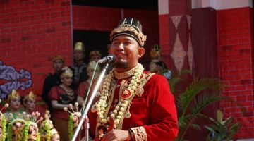 Lestarikan Budaya Leluhur, ASN Sumenep Wajib Berbusana Adat Keraton Selama Tiga Hari